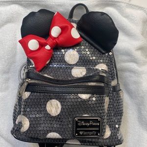 LoungeFly polka dot Minnie back back